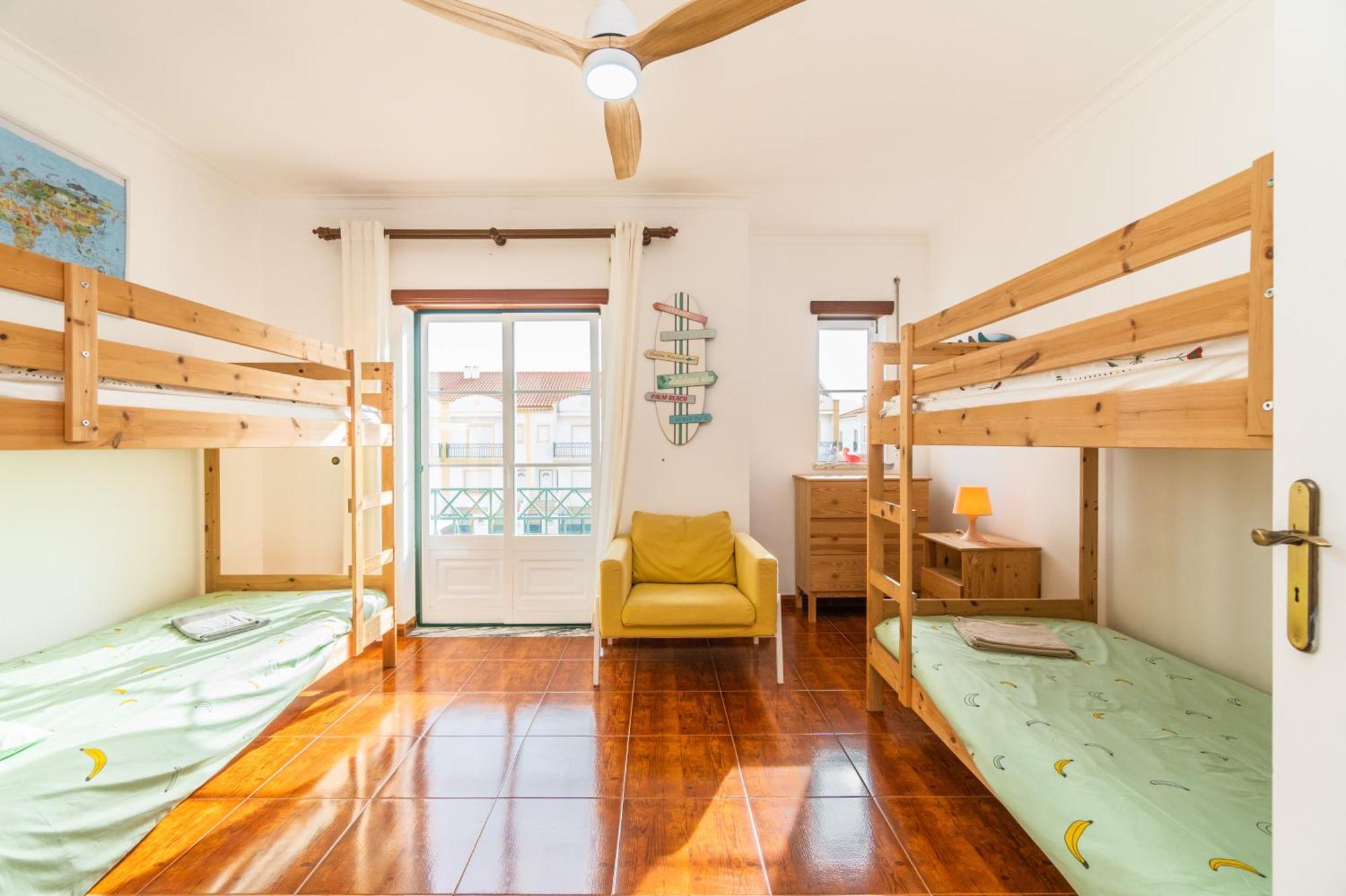 Villa Baleal Happiness Surf House Ferrel  Exterior foto