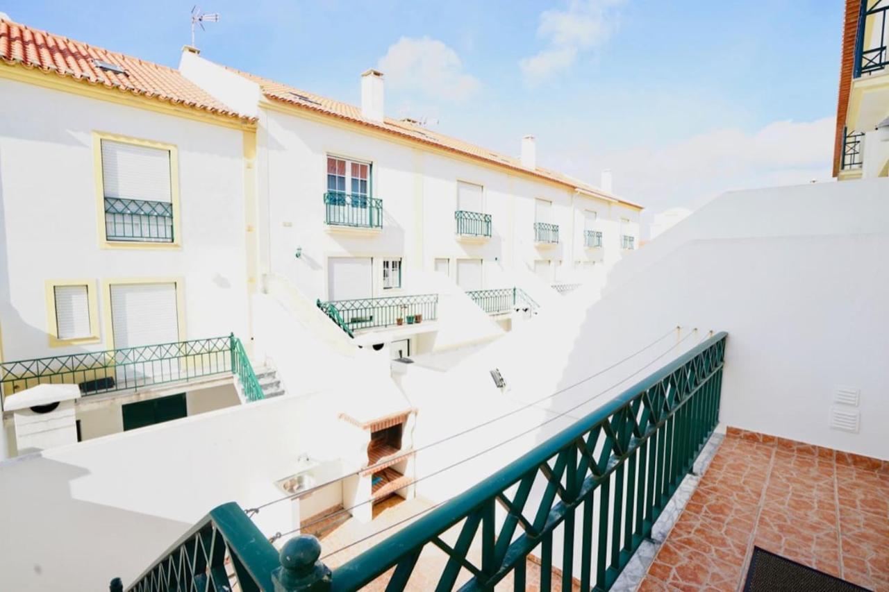 Baleal Happiness Surf House Villa Ferrel  Exterior foto